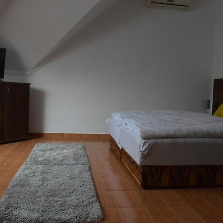 Aqua Oazis Apartman Hajdúszoboszló Εξωτερικό φωτογραφία