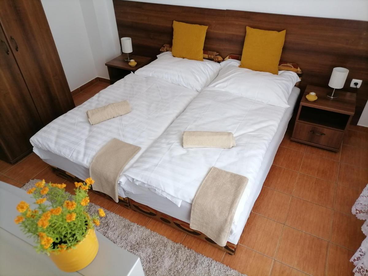 Aqua Oazis Apartman Hajdúszoboszló Εξωτερικό φωτογραφία