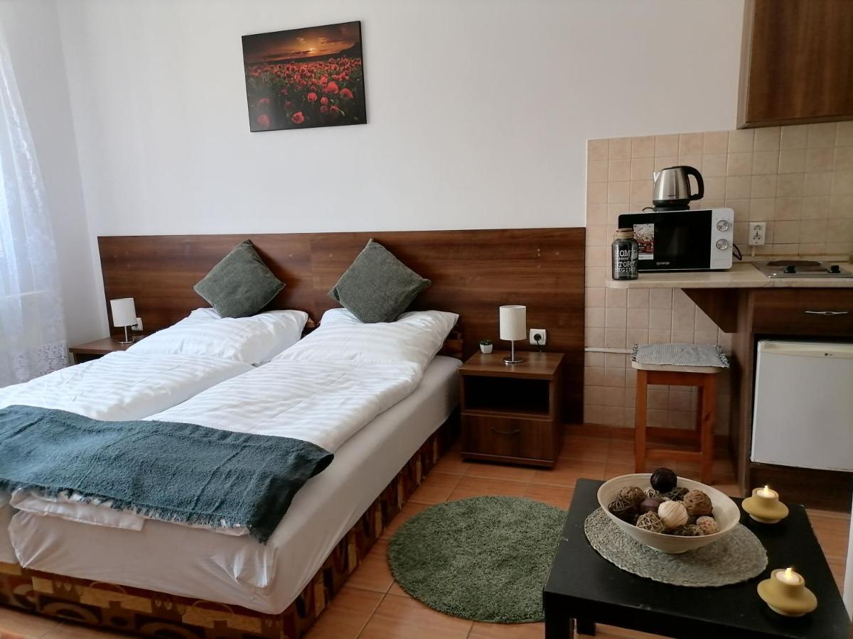 Aqua Oazis Apartman Hajdúszoboszló Εξωτερικό φωτογραφία