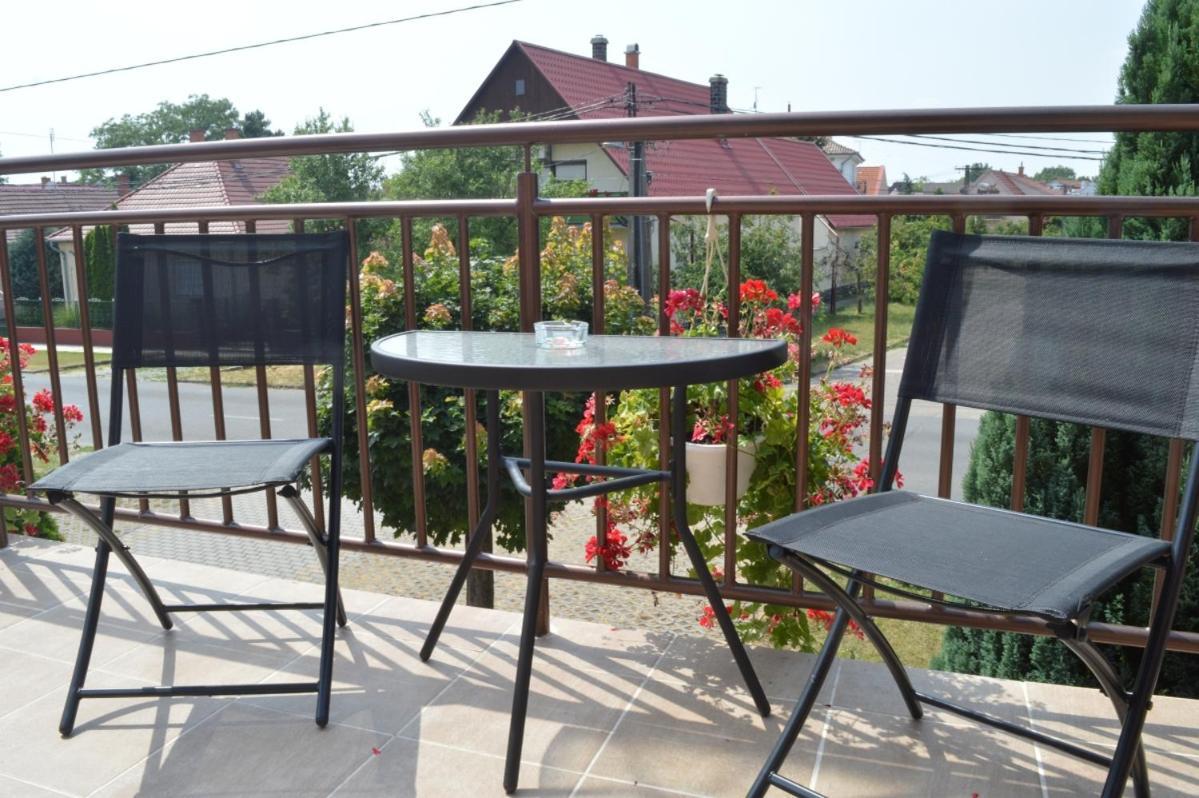 Aqua Oazis Apartman Hajdúszoboszló Εξωτερικό φωτογραφία