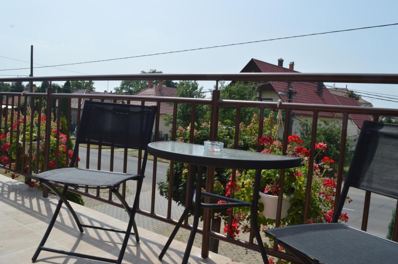 Aqua Oazis Apartman Hajdúszoboszló Εξωτερικό φωτογραφία