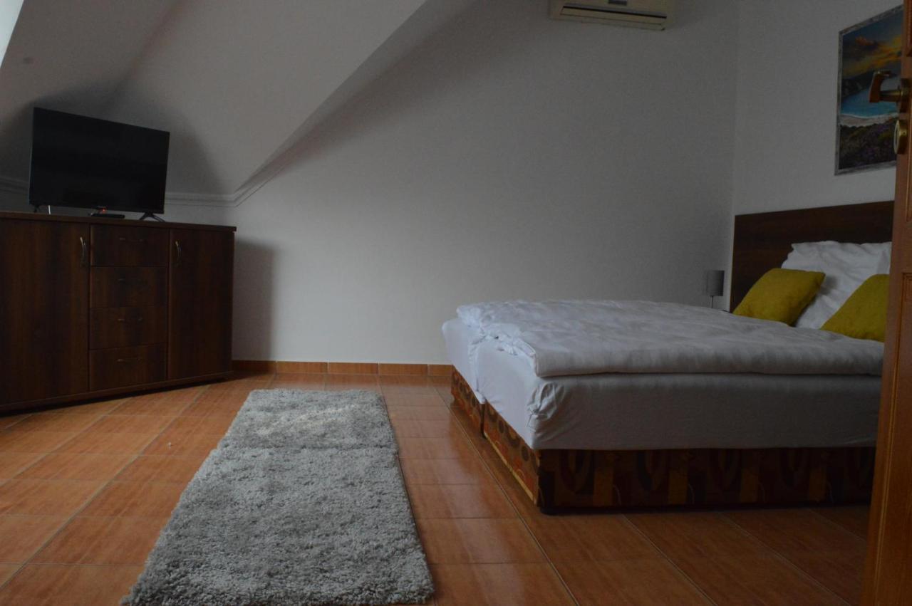 Aqua Oazis Apartman Hajdúszoboszló Εξωτερικό φωτογραφία